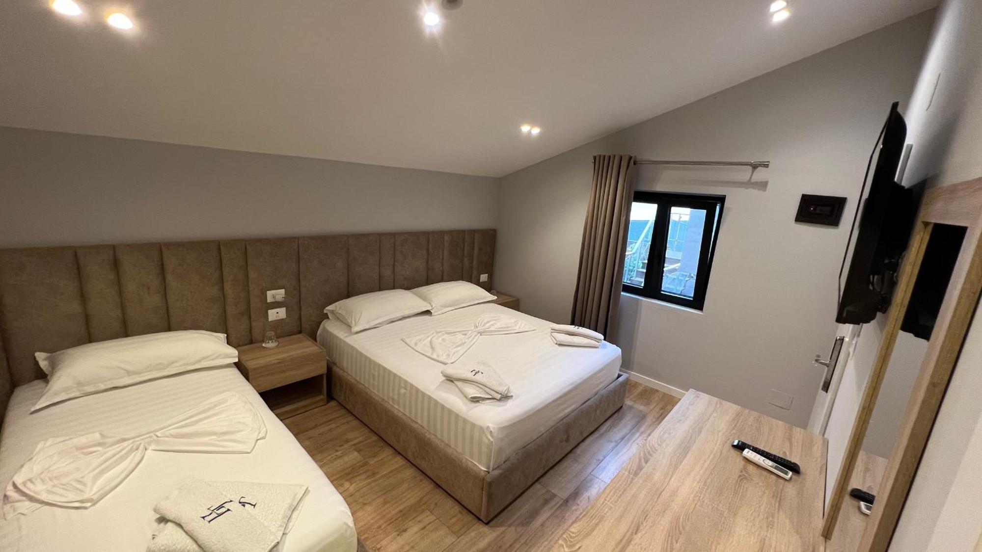 Villa Tramonto Vlore Radhimë Exterior foto